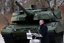 Roll-Out Leopard 2A8 und Panzerhaubitze 2000 - Sven Hoppe/dpa