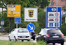 Grenz&uuml;bergang - Foto: Uli Deck/dpa