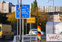 Grenze zu Polen - Foto: J&ouml;rg Carstensen/dpa