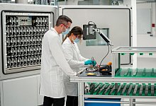 Batterie-Labor - Foto: Kai-Uwe Knoth/Volkswagen AG