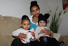 Fl&uuml;chtlingsfamilie - Sandra Castrup (LZ)