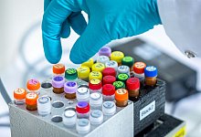 Zwei Menschen an Ehec gestorben - Jens Büttner/dpa