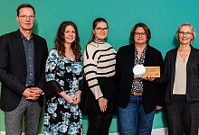 100-forderpakete_forderverein-stadtbucherei-lage - 1 - Thorsten-Hennig-Fotografie-Westfalen Weser