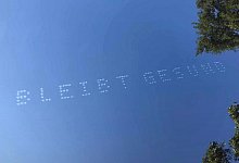 Kunstwerke am Himmel - Foto: -/Skytexter/dpa