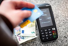 Kartenzahlung - Sina Schuldt/dpa