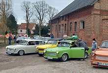 Trabi-Jahresauftakt Quilow - Foto: Winfried Wagner/dpa-Zentralbild/dpa