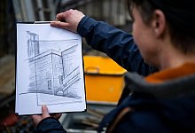 Mahnmal in Bremen - Sina Schuldt/dpa