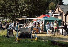 1-kunsthandwerksmarktfarmbeck - FlyingX Media