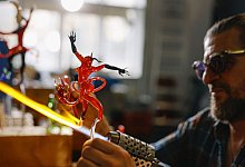 Glasverarbeitung in Oberfranken und Südthüringen - Foto: Sebastian Buff/Coburg-Rennsteig/dpa-tmn