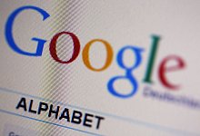 Google-Mutter Alphabet - Foto: Jens B&uuml;ttner/dpa-Zentralbild/dpa