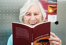 Buch Nummer zehn ist erschienen: Dar&uuml;ber freut sich Annelore B&ouml;sch, der die Schriftstellerei viel Spa&szlig; bereitet. - Foto: Becker