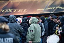 Fans von OGC Nizza - Thomas Banneyer/dpa