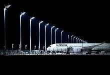 Ein Flugzeug der Lufthansa steht am Flughafen München - Sven Hoppe/dpa/dpa-tmn