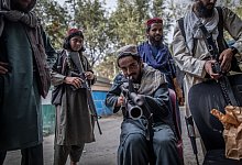 Kämpfer der Taliban in Kabul - Foto: Oliver Weiken/dpa