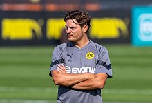 Muss beim Königsklassen-Auftakt auf seine Nummer eins verzichten: BVB-Coach Edin Terzic. - Marco Steinbrenner/dpa