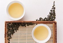 Zwei Tassen Oolong Tee - Teeverband.de/dpa-tmn