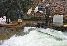Verschwundene Eisbachwelle soll wiederbelebt werden - Malin Wunderlich/dpa