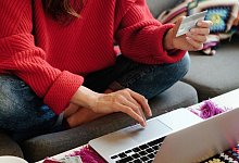 Online shopping - N26 GmbH/ZHPH Production / Stocksy United/obs