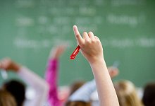 Schüler sollen rassistische Lieder gesungen haben - Marijan Murat/dpa