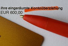 Symbolbild - Kontoüberziehung - Robert Michael/dpa-Zentralbild/dpa