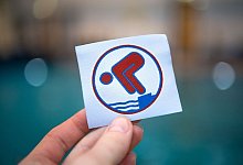 Schwimmabzeichen - Sina Schuldt/dpa