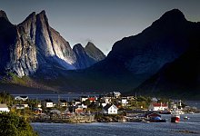 pressebild-hurtigruten-lofoten-hamnay - Roland Marske