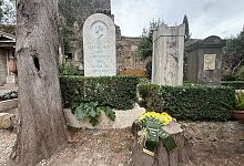 Das restaurierte Grab von August von Goethe (1789-1830)) - Christoph Sator/dpa