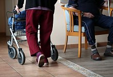 Bewohner eines Pflegeheims - Foto: Jens B&uuml;ttner