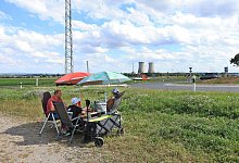 Sprengung der K&uuml;hlt&uuml;rme des Kernkraftwerkes Grafenrheinfeld - Karl-Josef Hildenbrand/dpa