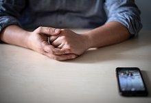 Die Kehrseite der Samrtphone-Nutzung - Foto: Sina Schuldt