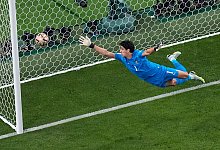 Yassine Bounou - Pavel Golovkin/AP/dpa