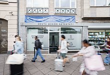 Ein Corona-Testzentrum in Frankfurt/Main. - Andreas Arnold/dpa