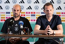 Antonio Di Salvo (l) und Panagiotis Chatzialexi - Sebastian Kahnert/dpa