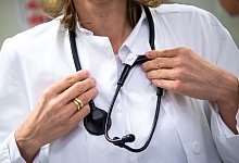 Ärztin im Krankenhaus - Monika Skolimowska/dpa-Zentralbild/dpa
