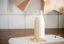 Haferdrink als Alternative zur Milch - Foto: Zacharie Scheurer/dpa-tmn