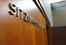 Landgericht - Janet König