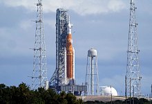 Die Nasa-Mondrakete f&uuml;r die unbemannte Mondmission &laquo;Artemis&raquo; soll vom Kennedy Space Center in Florida starten. - John Raoux/AP/dpa
