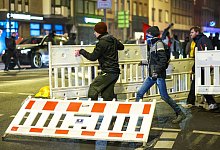 Demonstration von Neonazis und Gegenprotest - Christoph Reichwein/dpa