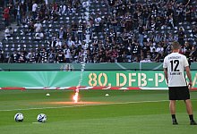 Pyrotechnik - Arne Dedert/dpa