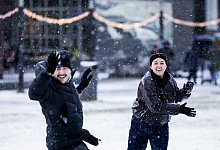 Winterwetter in den Niederlanden - Robin Van Lonkhuijsen/ANP/dpa