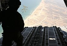 Bundeswehr setzt erneut Hilfsgüter über Gaza ab - Sven Käuler/dpa