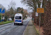 Verd&auml;chtige Personen an Schule: Polizeieinsatz - Michael Neumann/dpa