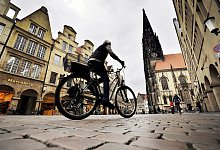 Radfahrer in Münster - Foto: Oliver Berg/dpa