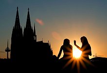 Tinder - Oliver Berg/dpa