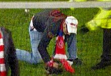 Elfmeterpunkt-Klau - Ard Screenshot/dpa