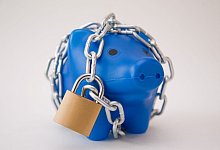 Ersparnisse in Festgeld anlegen - Foto: Andrea Warnecke/dpa-tmn