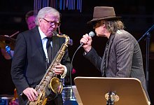 Klaus Doldinger mit Udo Lindenberg - picture alliance / dpa