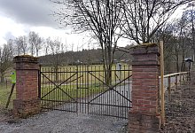 Kein Durchkommen mehr am Tierpark. Das Eingangsportal ist dicht. Das bedeutet lange Umwege. - Moritz Trinsch