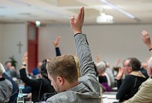 Abstimmung im Stadtrat von Straubing - 1 - picture alliance/dpa