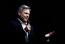 Lit.Cologne mit Robert Habeck, Joachim Löw und Hazel Brugger - Christoph Soeder/dpa